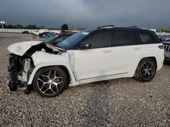  Salvage Jeep Grand Cherokee