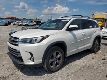  Salvage Toyota Highlander