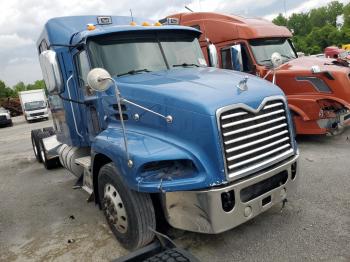  Salvage Mack Cxu613