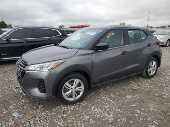  Salvage Nissan Kicks