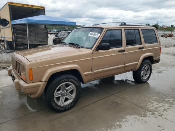  Salvage Jeep Cherokee