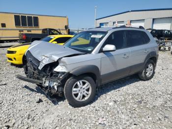  Salvage Hyundai TUCSON