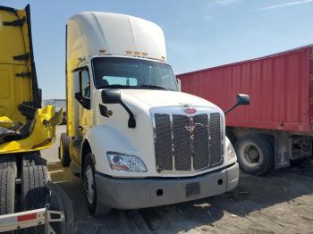  Salvage Peterbilt Tractor 579