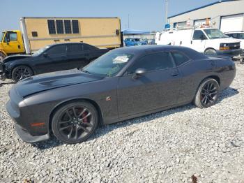  Salvage Dodge Challenger