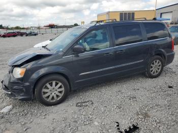  Salvage Chrysler Minivan