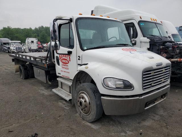  Salvage Freightliner M2 106 Med