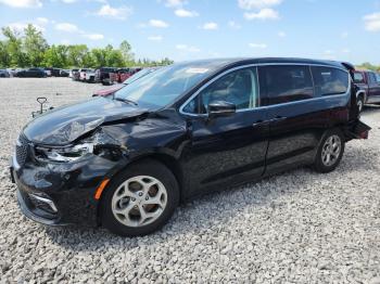  Salvage Chrysler Pacifica