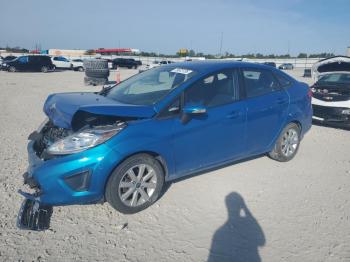  Salvage Ford Fiesta