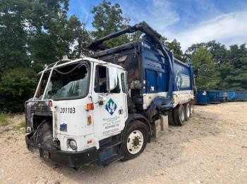  Salvage Autocar Llc Xpeditor