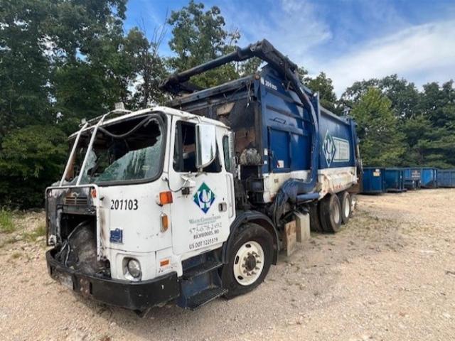 Salvage Autocar Llc Xpeditor