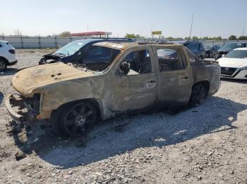  Salvage Chevrolet Avalanche