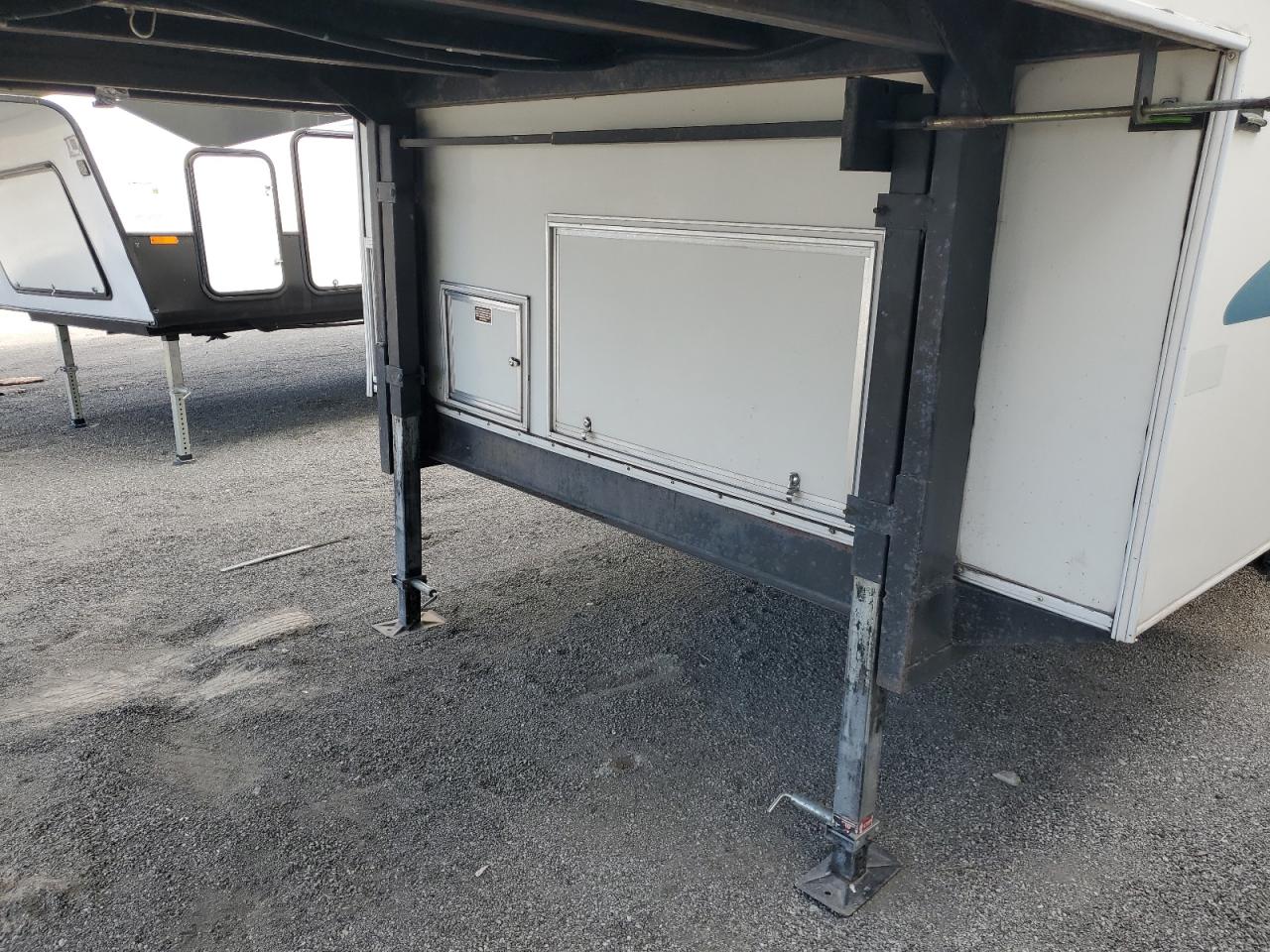 Coachmen Catalina Image 10