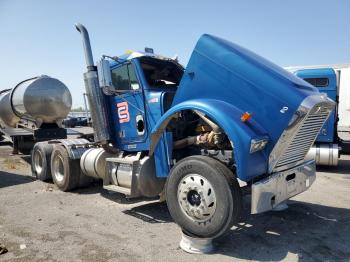  Salvage Freightliner Fld120