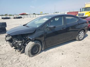  Salvage Nissan Versa