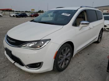  Salvage Chrysler Pacifica