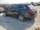 Lincoln MKT Image 2
