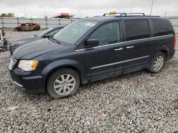  Salvage Chrysler Minivan