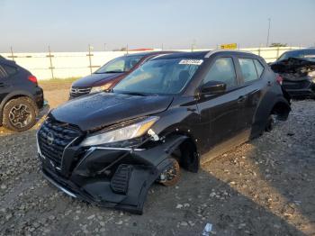  Salvage Nissan Kicks