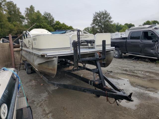  Salvage Suncruiser Boat