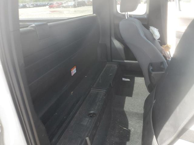 Toyota Tacoma Access Cab Image 8