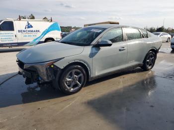  Salvage Kia K4 Lx