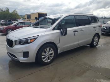  Salvage Kia Sedona