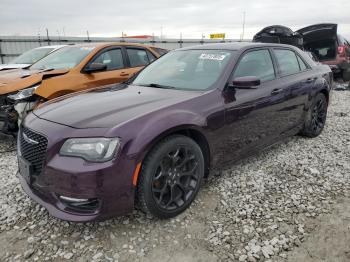  Salvage Chrysler 300