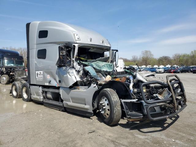  Salvage Volvo Vn