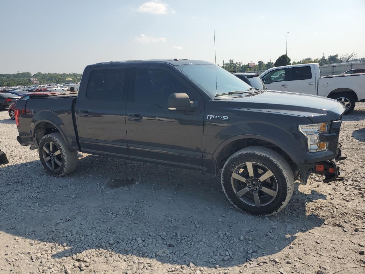 Ford F-150 Supercrew Image 5