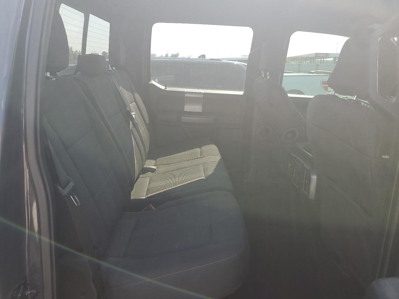 Ford F-150 Supercrew Image 10