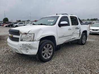  Salvage Chevrolet Avalanche