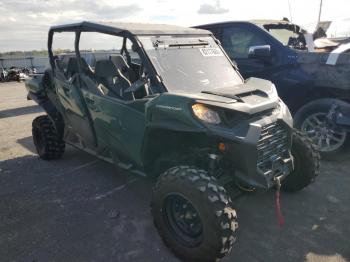  Salvage Canam Commander
