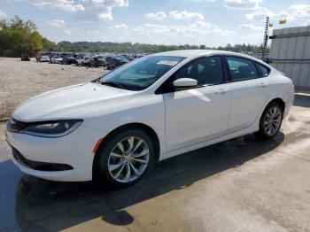  Salvage Chrysler 200
