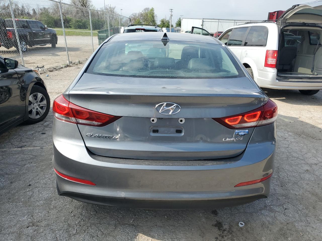 Hyundai ELANTRA Se Image 2
