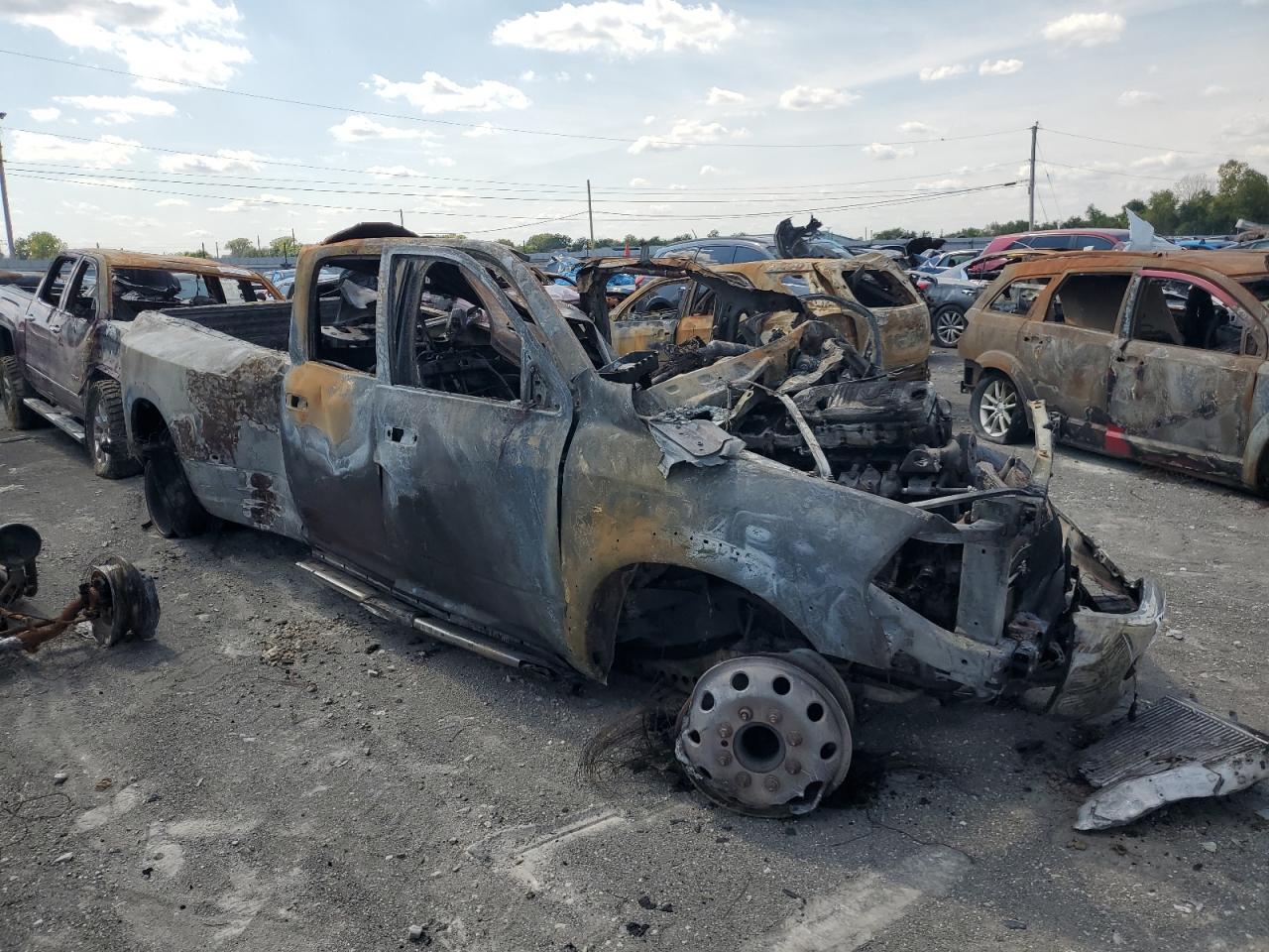 Ram 3500 Laramie Image 4