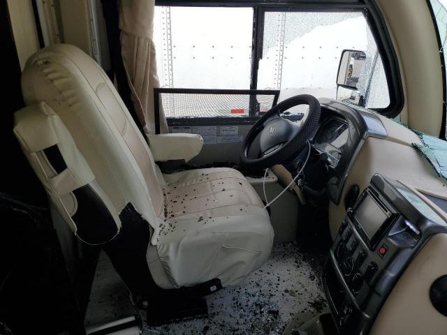 Thor Econoline E450 Super Duty Commercial Stripped Chassis Image 3