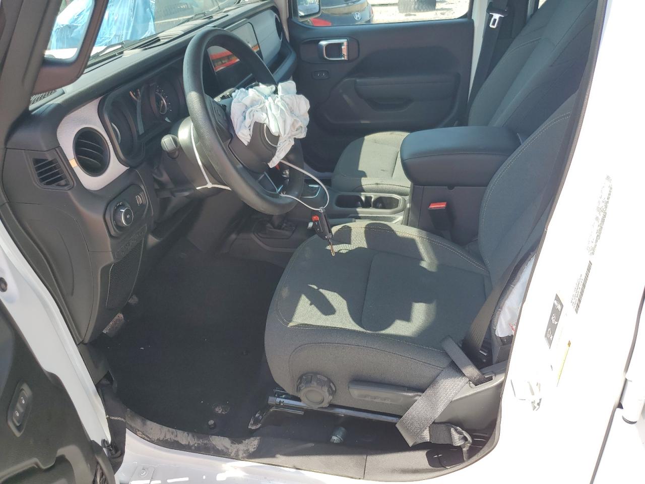 Jeep Wrangler Sport Image 12