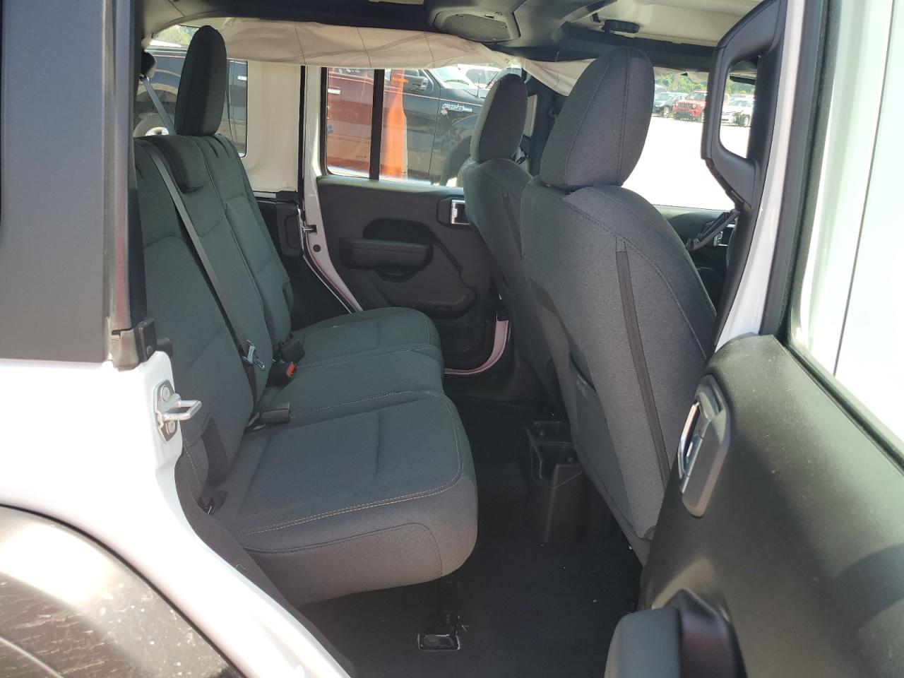 Jeep Wrangler Sport Image 7