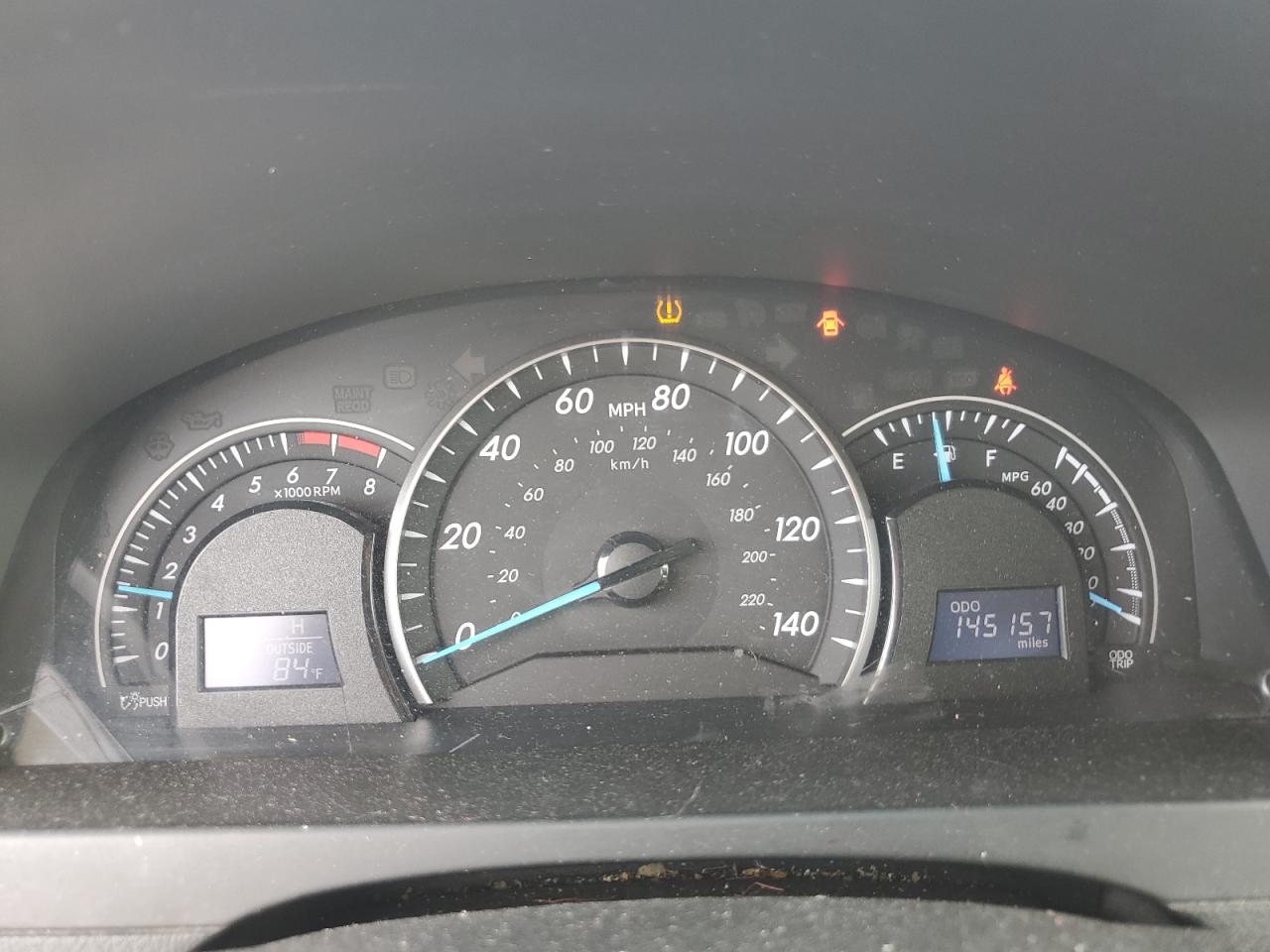 Toyota Camry Base Image 8