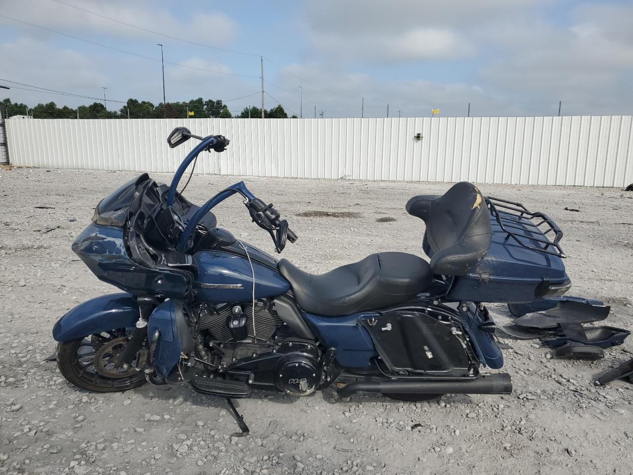 Harley-Davidson Fl Image 2