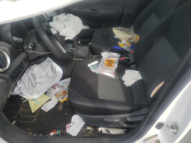 Nissan Versa S Image 3