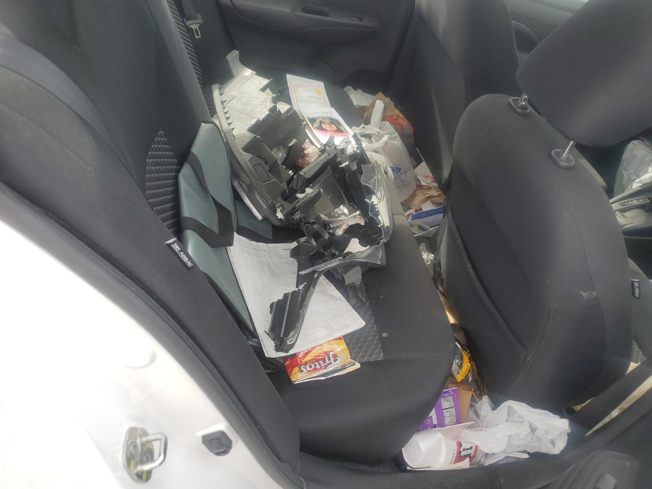 Nissan Versa S Image 2