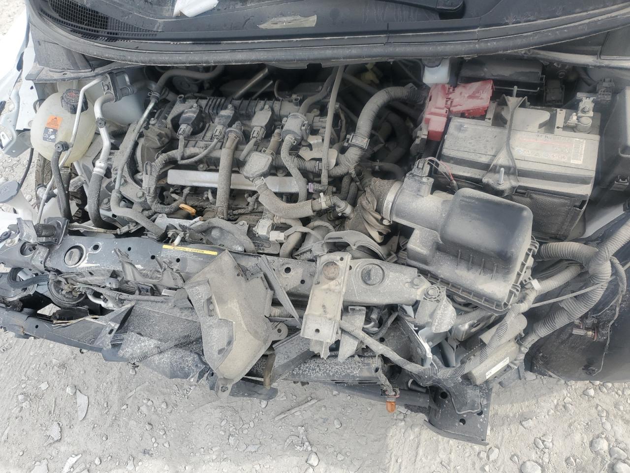 Nissan Versa S Image 12