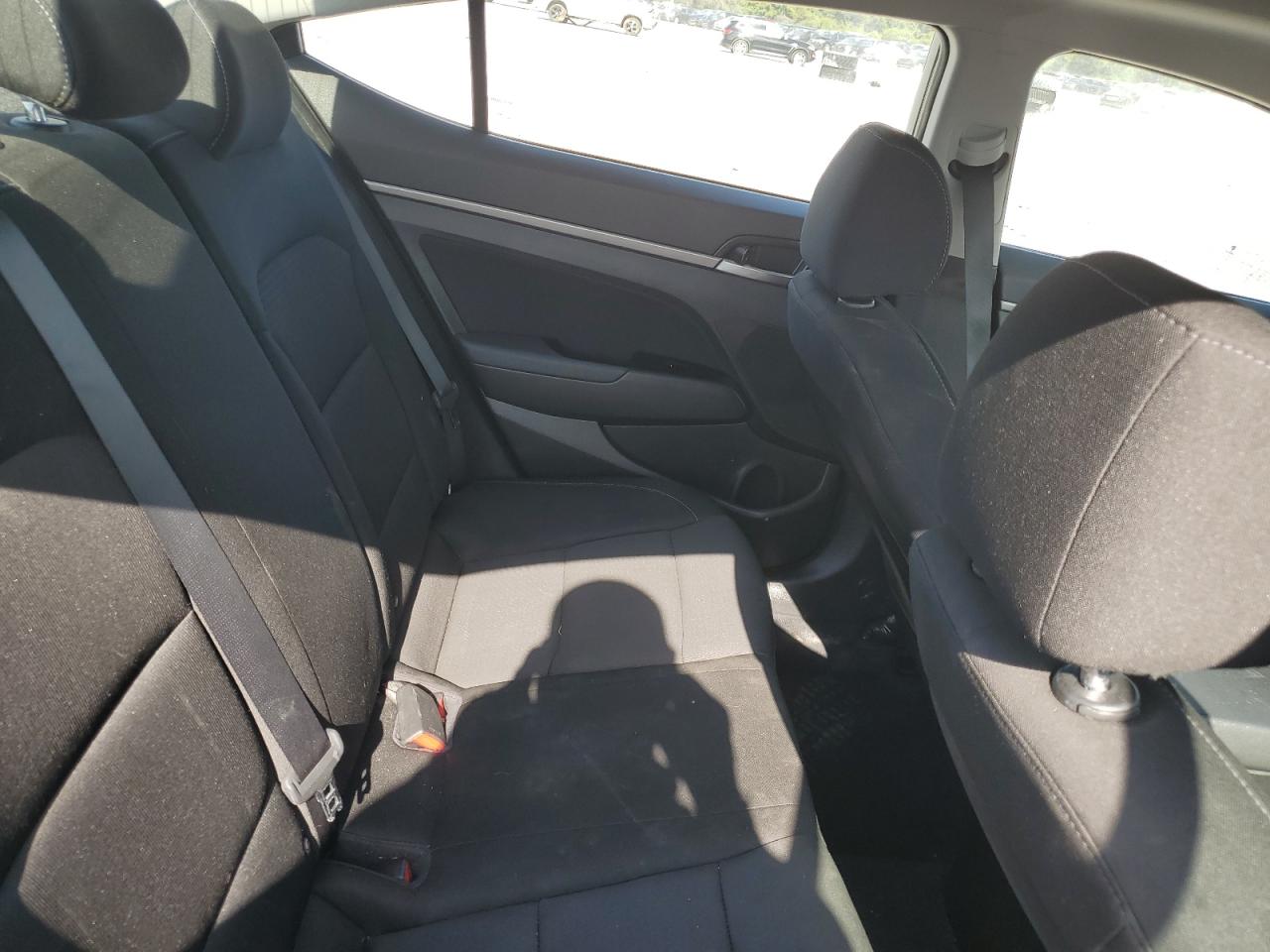 Hyundai ELANTRA Sel Image 11