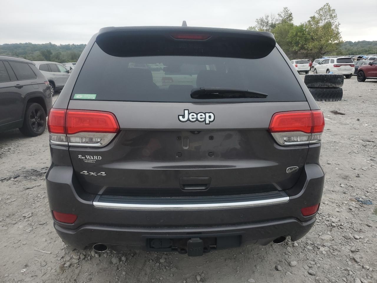 Jeep Grand Cherokee Overland Image 2