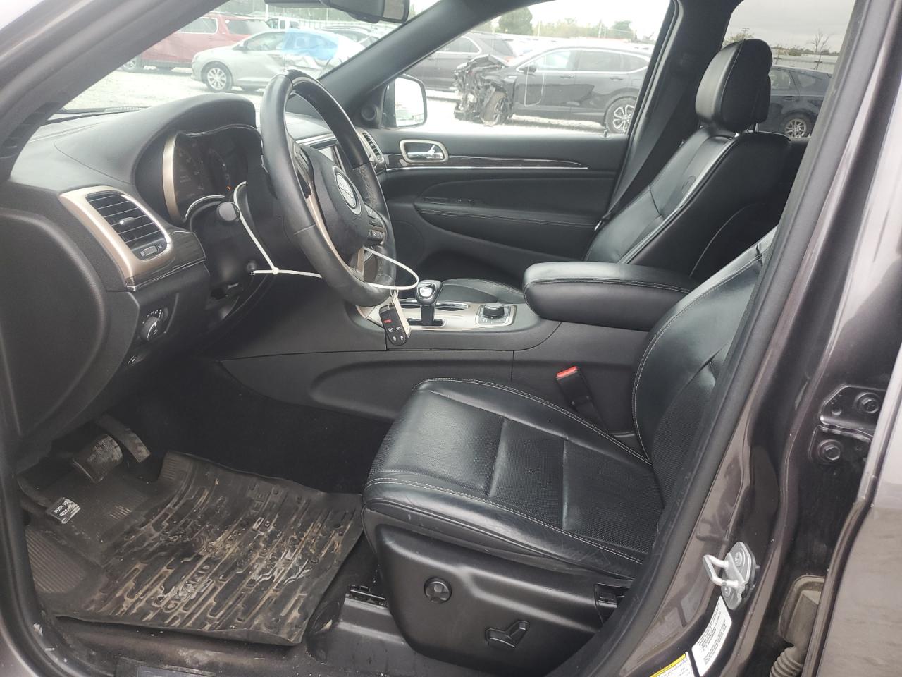 Jeep Grand Cherokee Overland Image 9