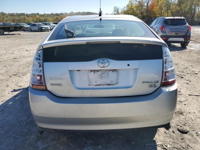 Toyota Prius Image 11