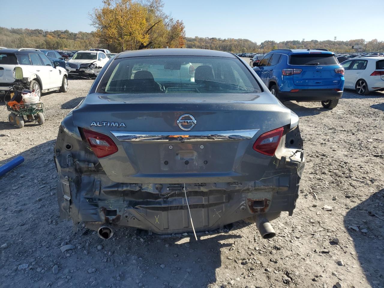 Nissan Altima 2.5 Image 12