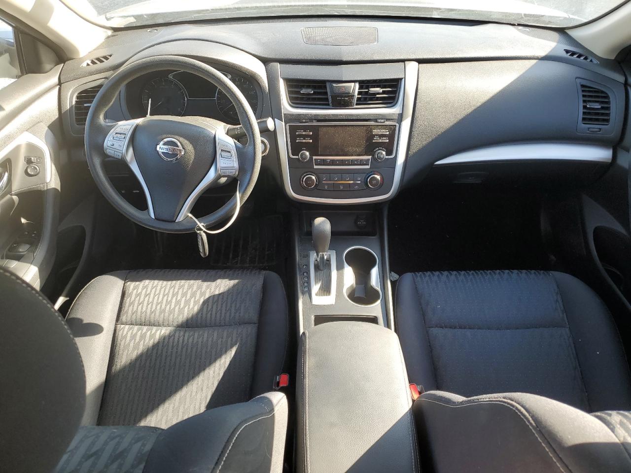 Nissan Altima 2.5 Image 10