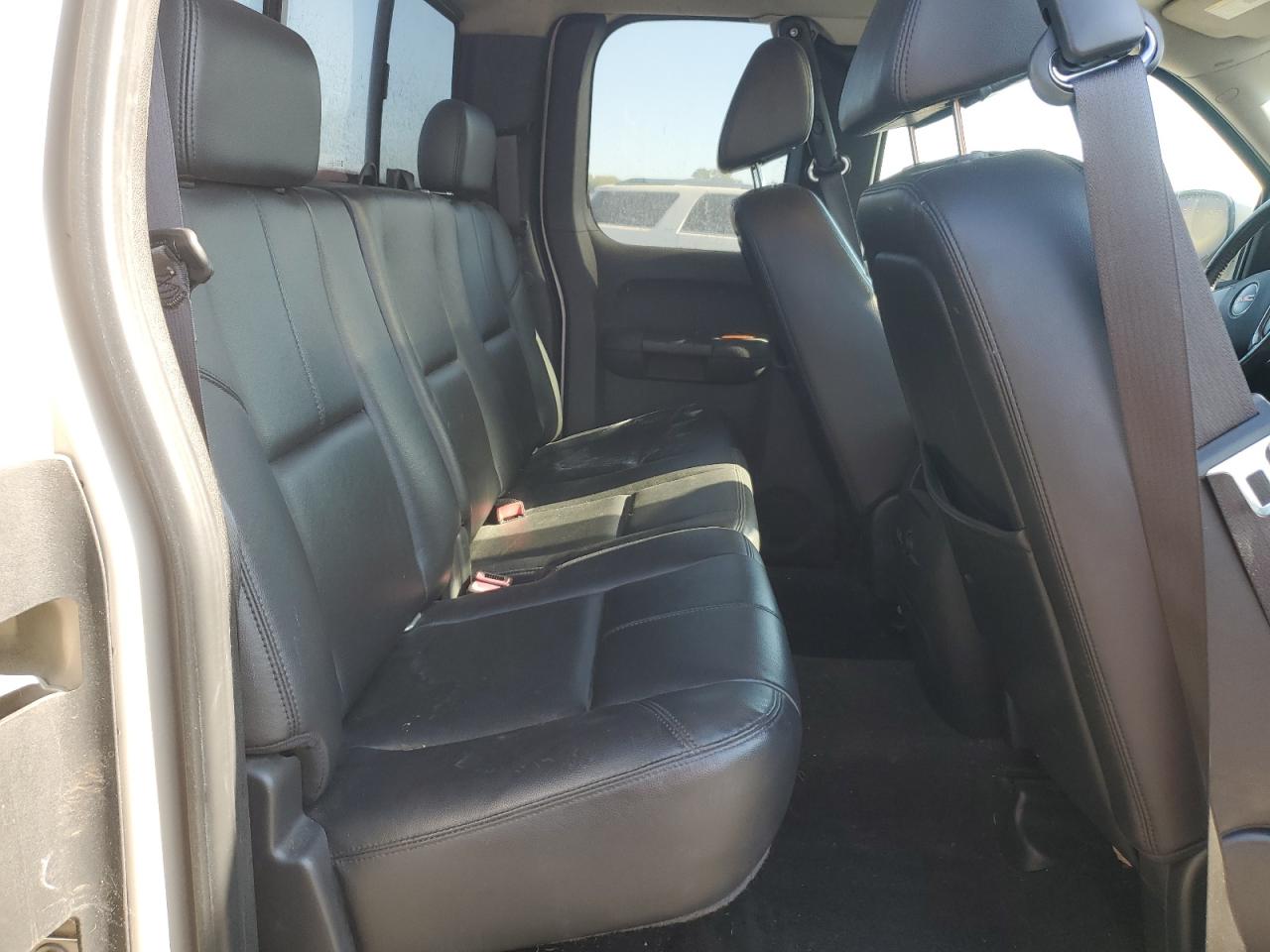 GMC Sierra K1500 Image 8